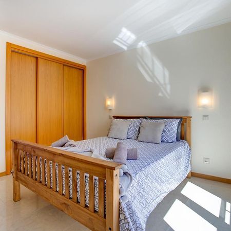 Two Bedroom Apartment With Rooftop Pool In Alvor Exterior foto