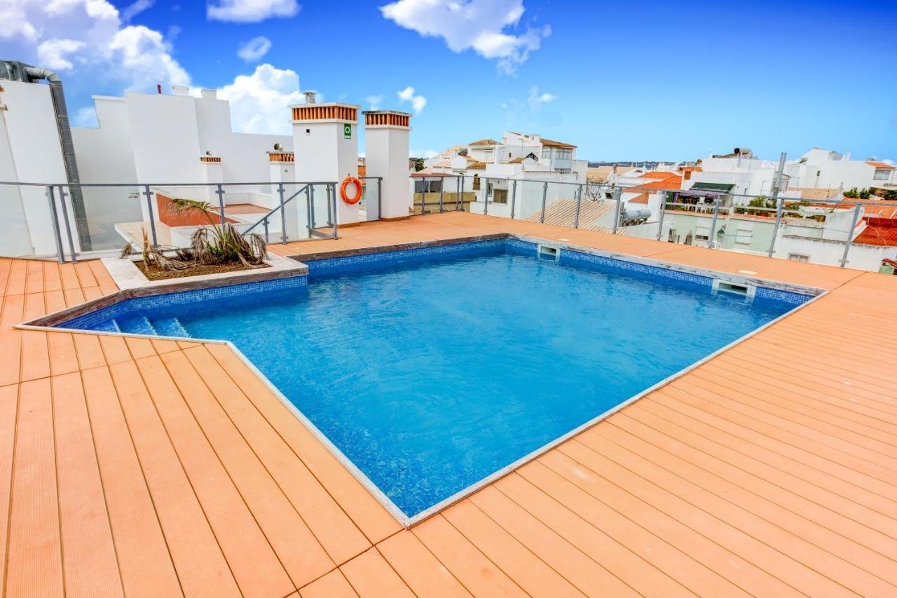 Two Bedroom Apartment With Rooftop Pool In Alvor Exterior foto