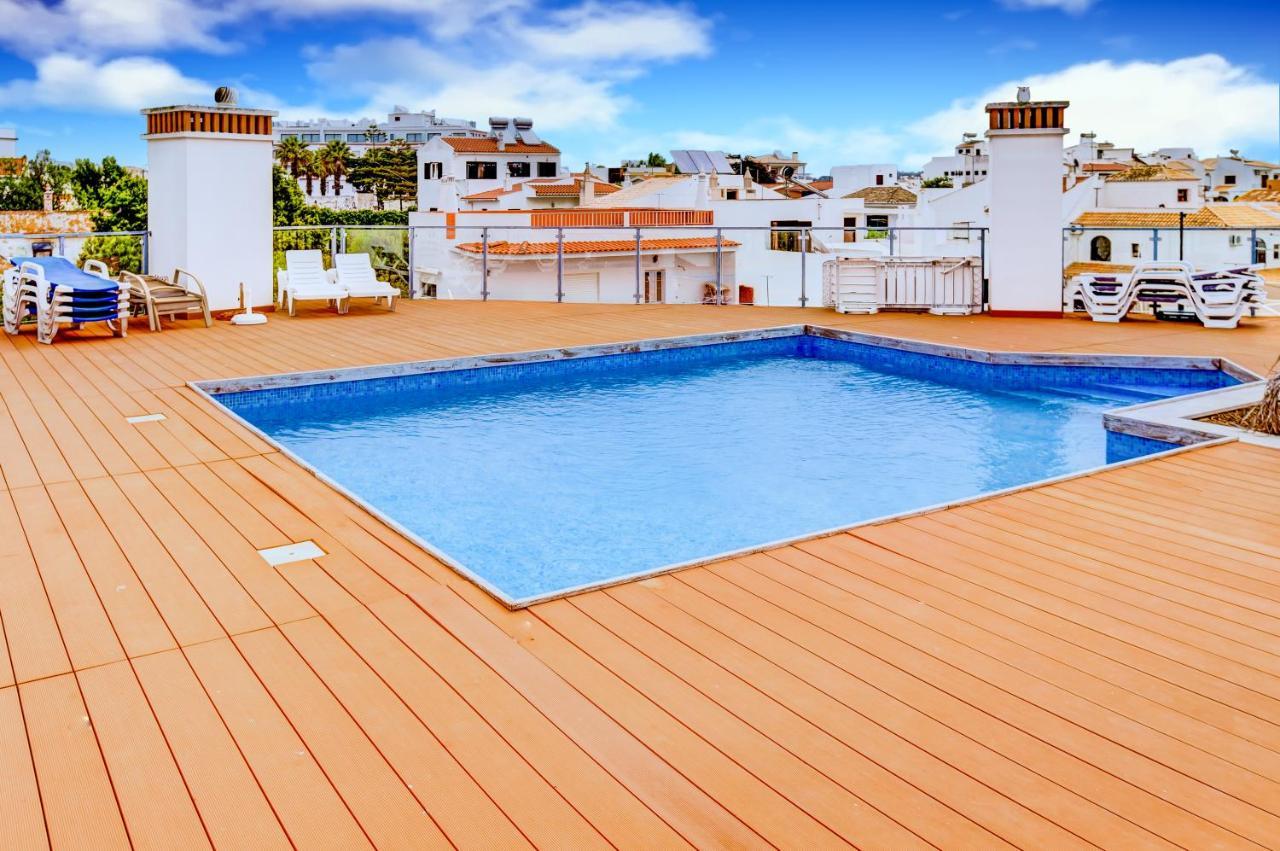 Two Bedroom Apartment With Rooftop Pool In Alvor Exterior foto